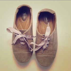 Clarks Artisan Ribbon Lace Oxford Shoe